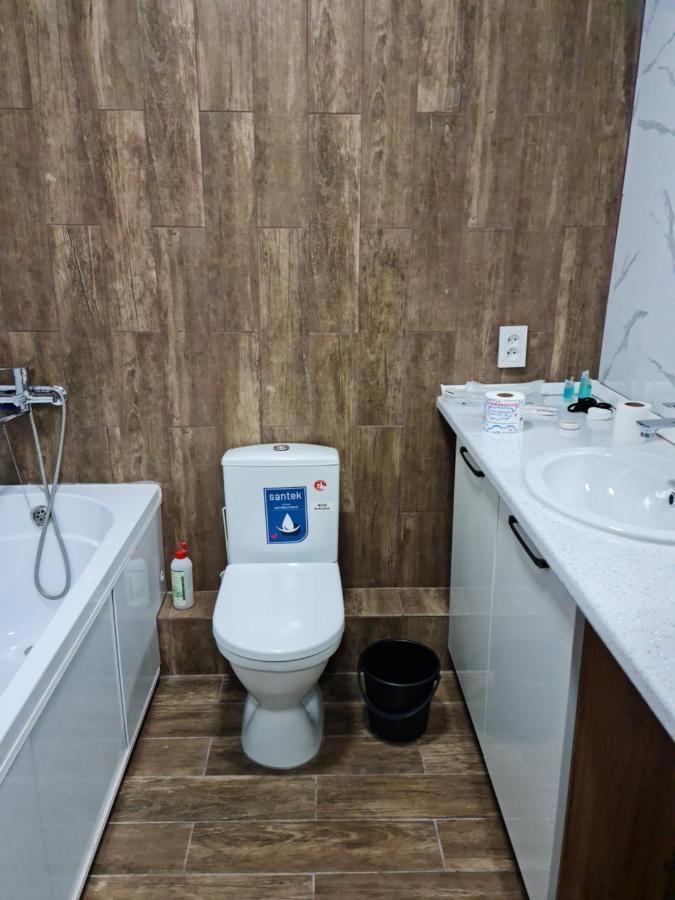 Апартаменты В Центре, В Новом Доме Almatý Exterior foto